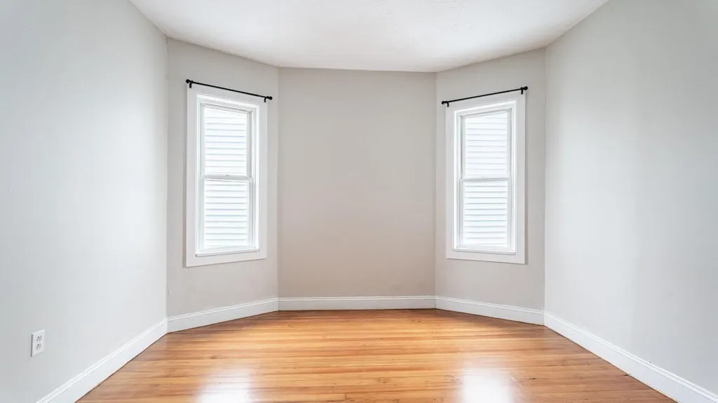 17 Cawfield, Boston