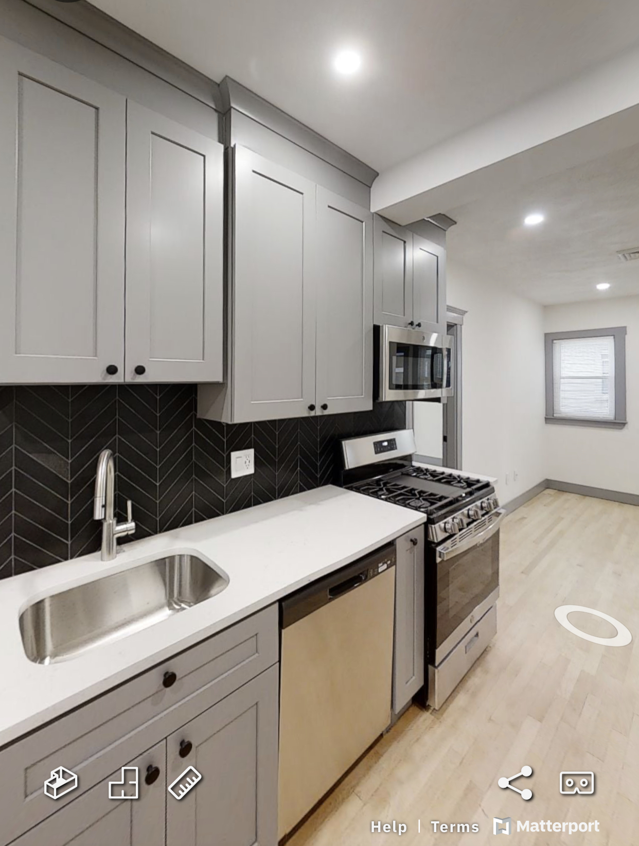 41 Long Ave, Brighton