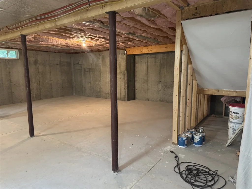 86 West St, Middleboro