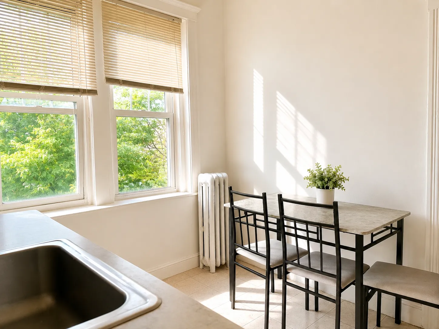 39 Mount Hood Rd, Brighton