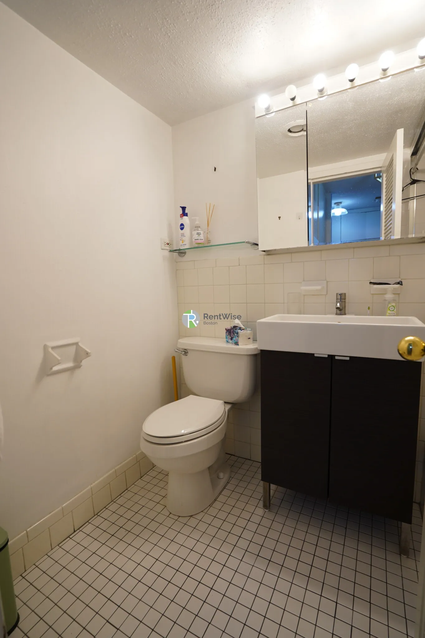 6 Whittier Pl, West End