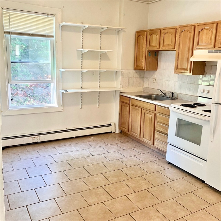 17 Carmel St, Mission Hill