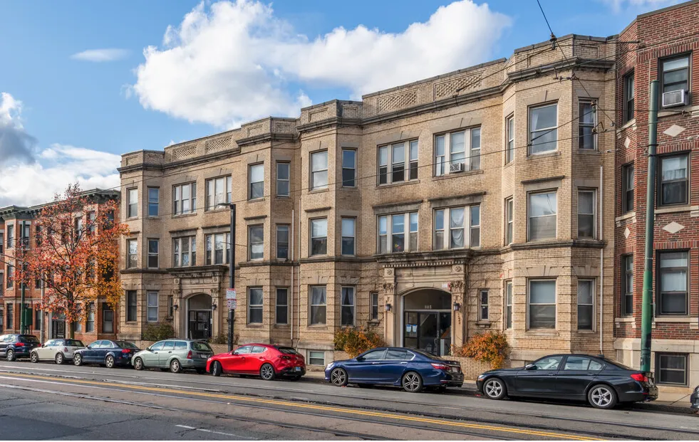 881 Huntington Ave, Mission Hill