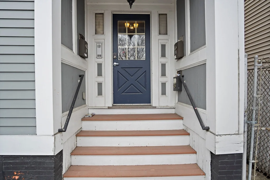 293 W Second St, South Boston