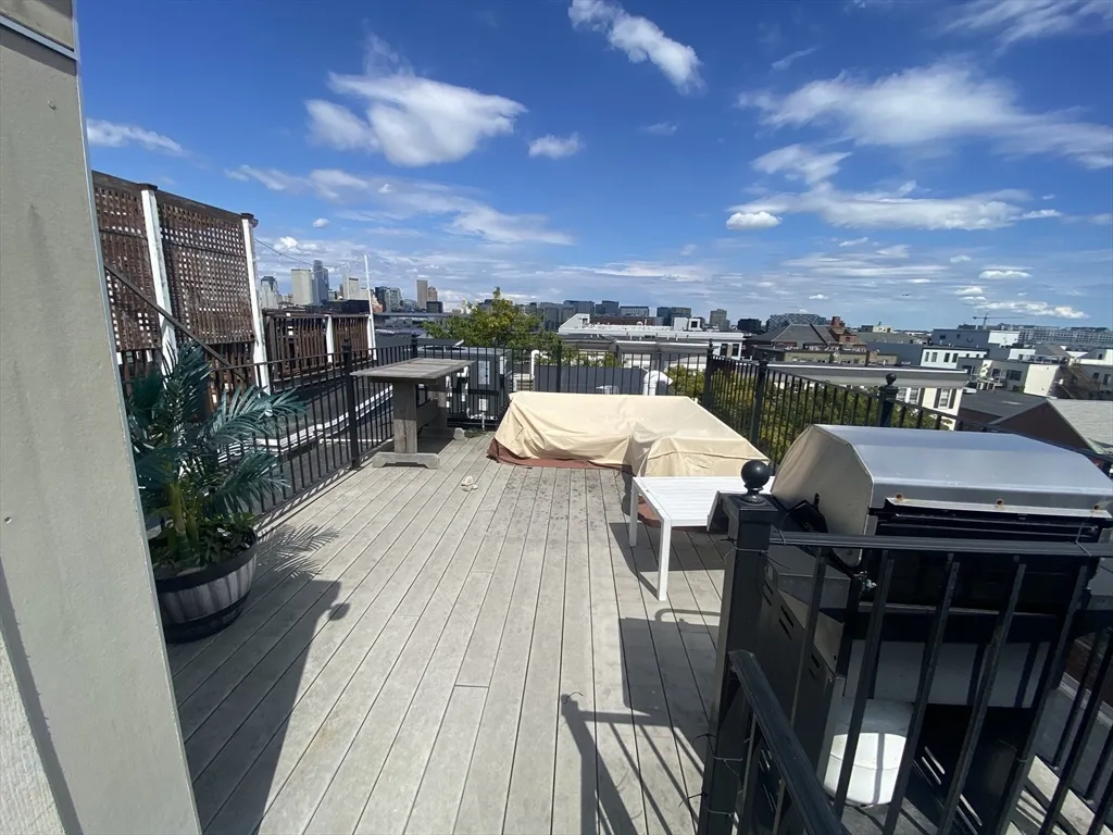 435 East 3rd St, South Boston