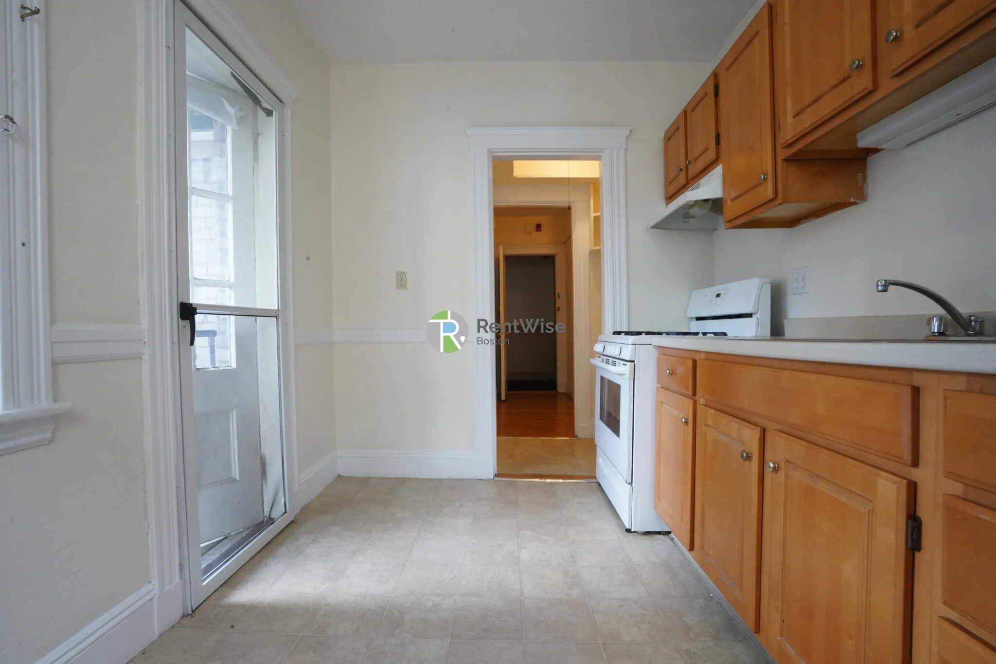 135 Washington St, Brighton