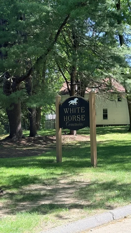 22 Grove Pl, Winchester