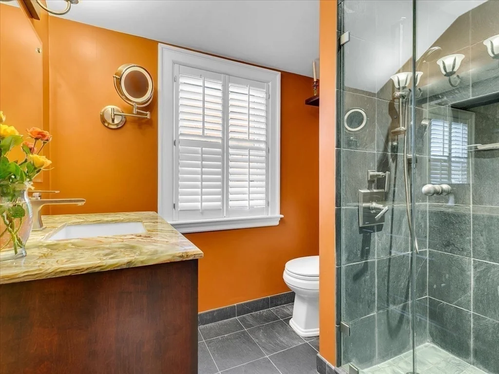 243 Upland Ave, Newton Highlands