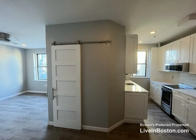 11 Park Dr, Fenway