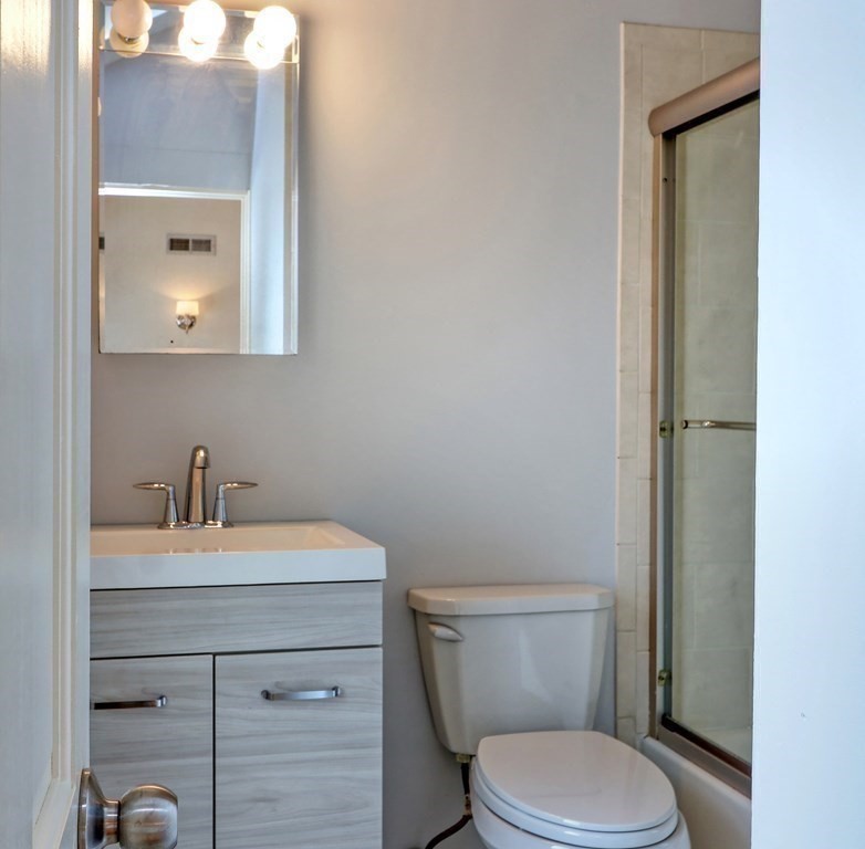 12 Lilac Ct, Wellington-Harrington