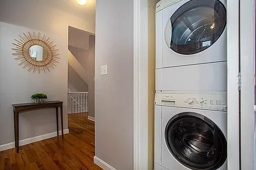 35 Maple St, South Side