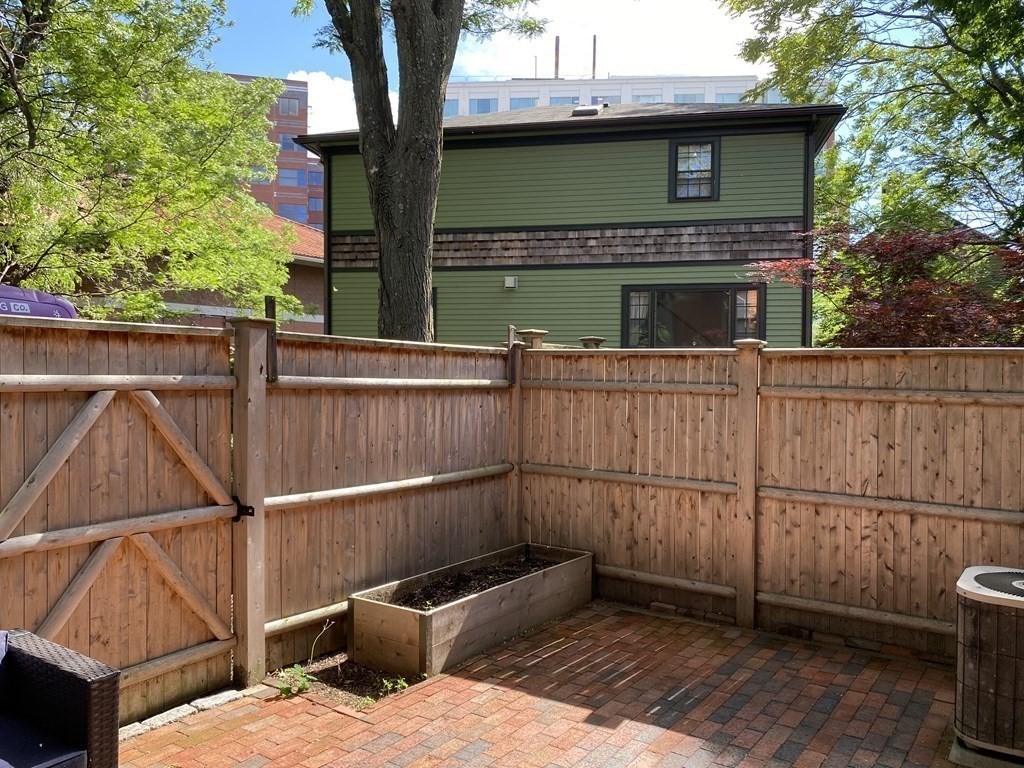 12 Lilac Ct, Wellington-Harrington