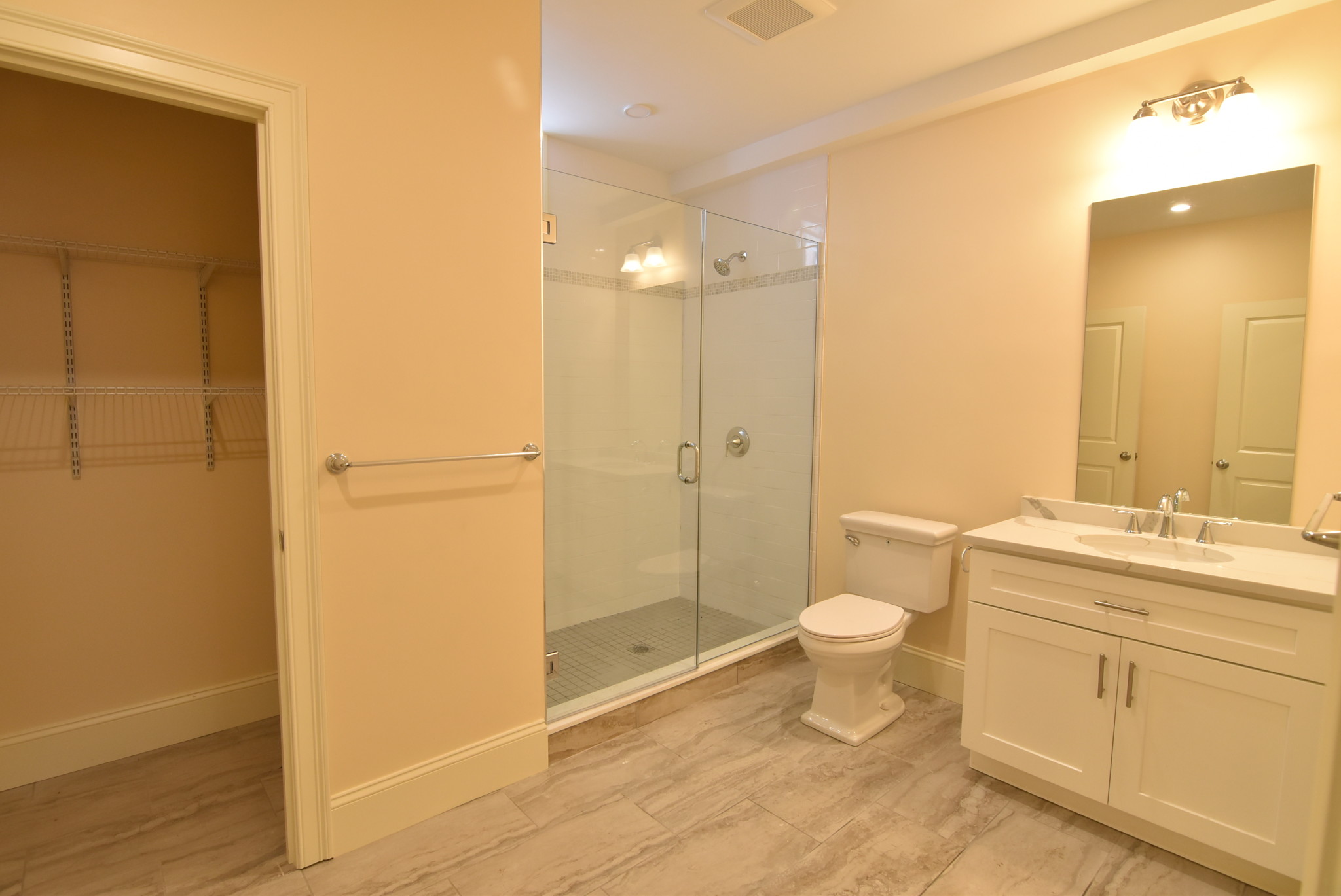 7B Sparhawk, Brighton