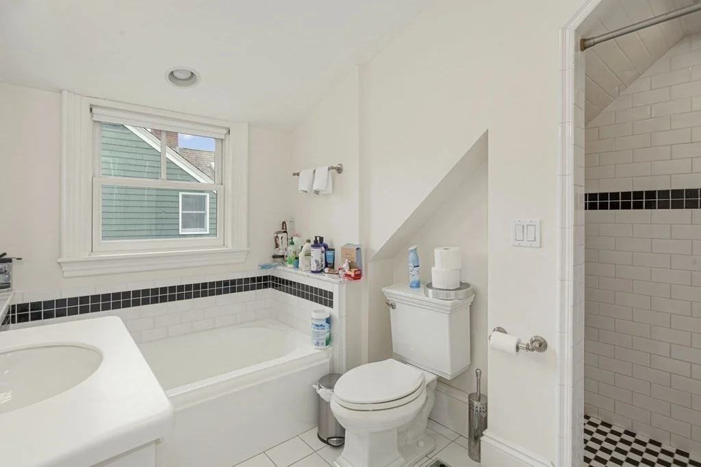 53 Upland Rd, Avon Hill