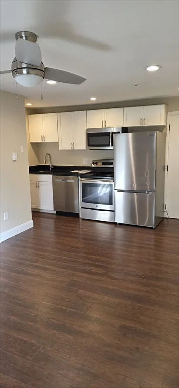 1 Old Colony Rd, Mansfield