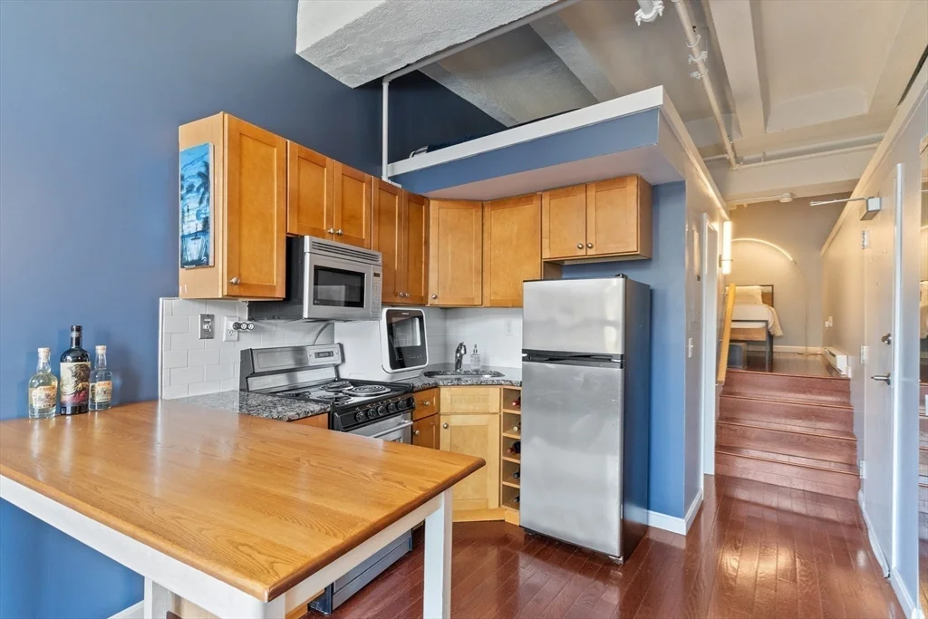 12 Stoneholm St, Fenway