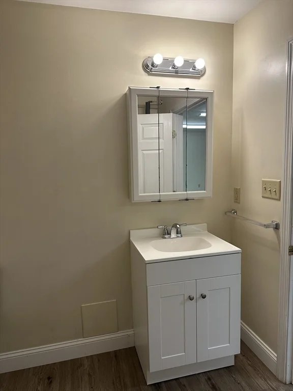 13 B Waushacum, Sterling