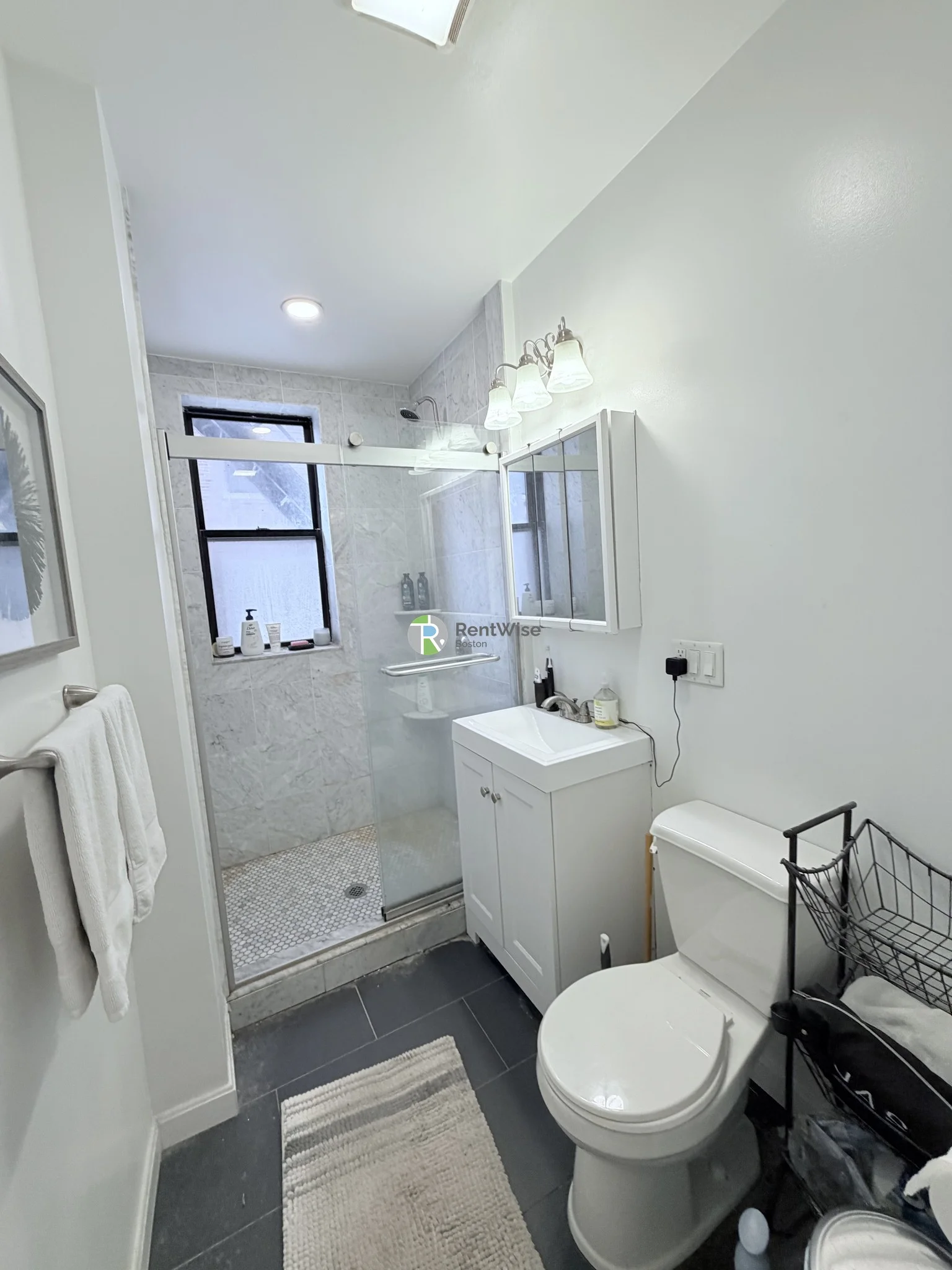 11 Queensberry St, Fenway