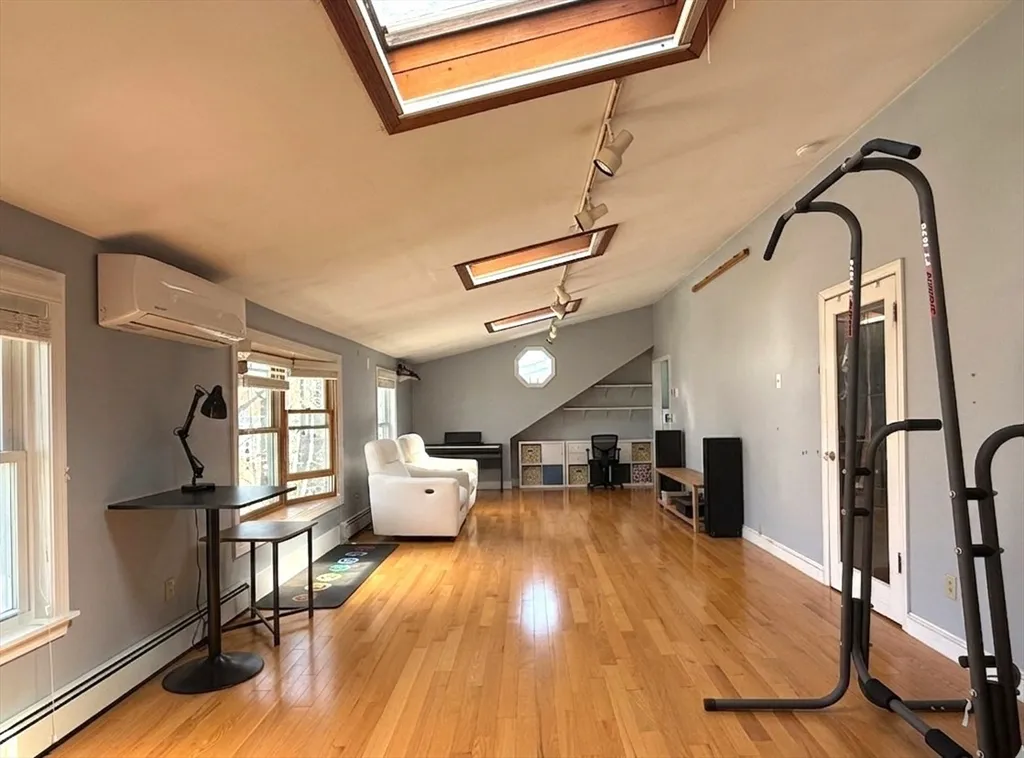188 South, South Quincy