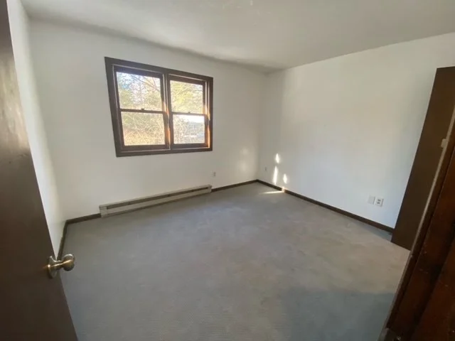 632 Warren Wright Rd, Belchertown