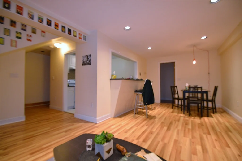 94 Pleasant St, Coolidge Corner