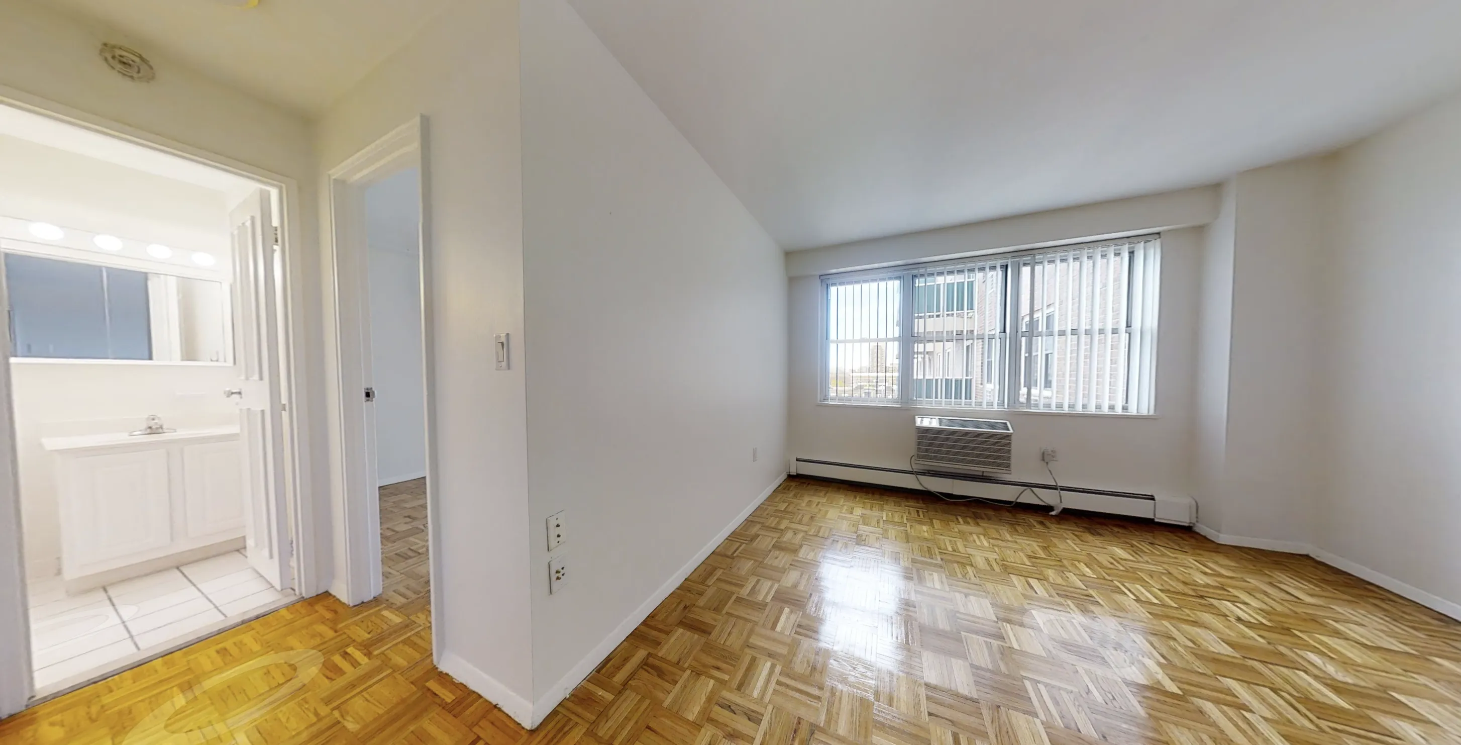 185 Freeman St, North Brookline