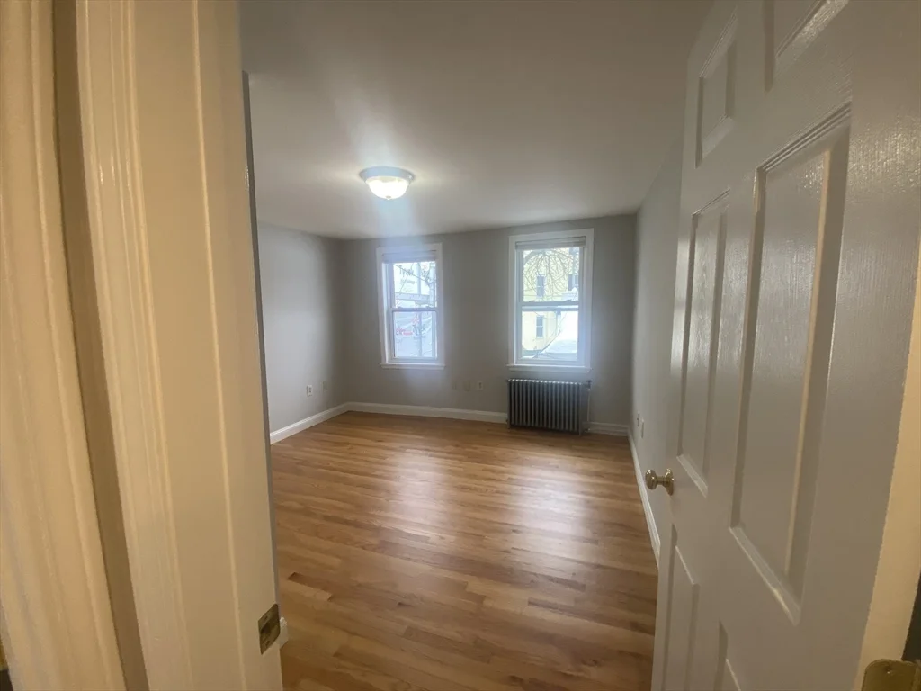 114 Magazine St, Cambridgeport