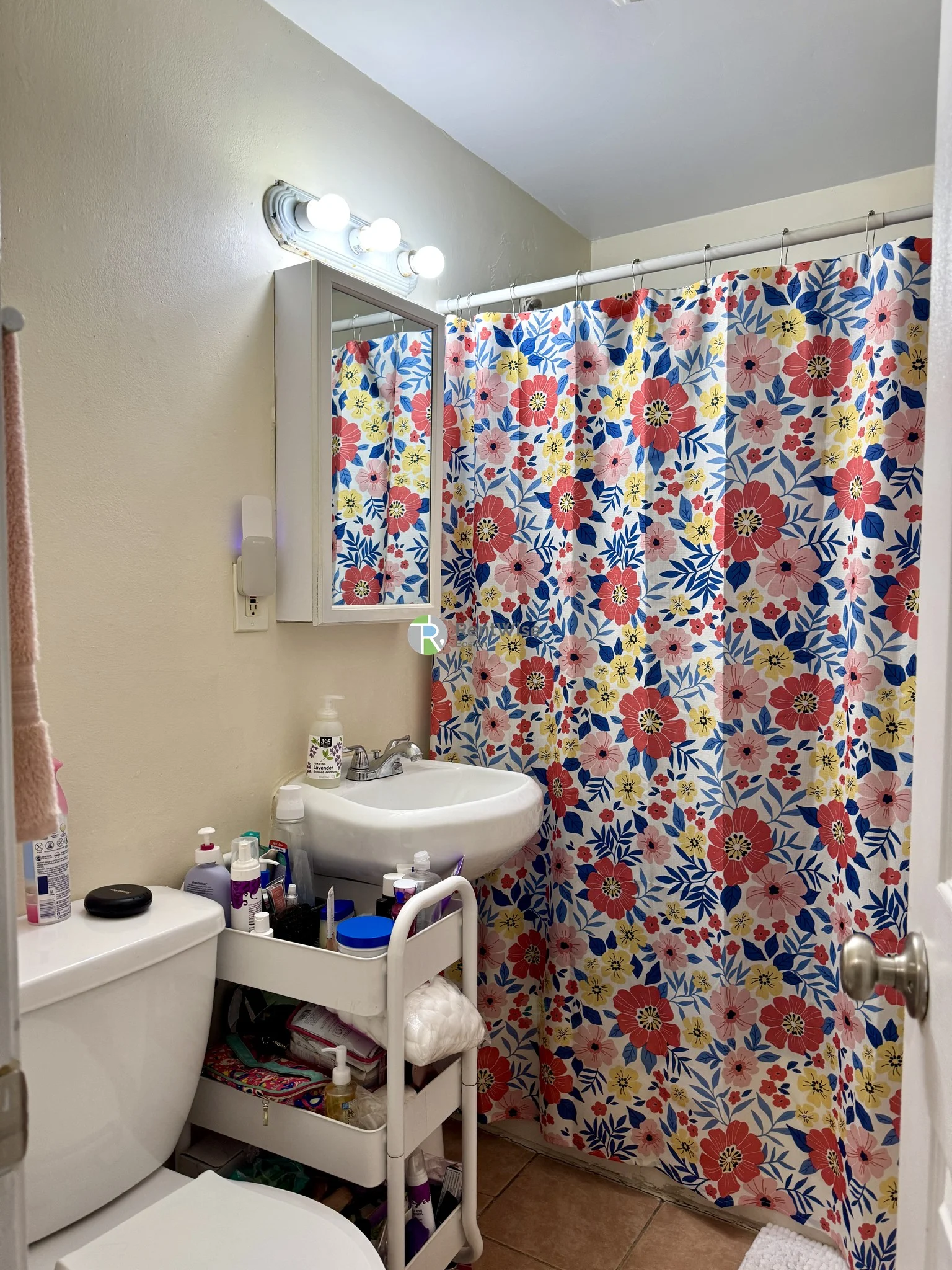 886 Huntington Ave, Mission Hill