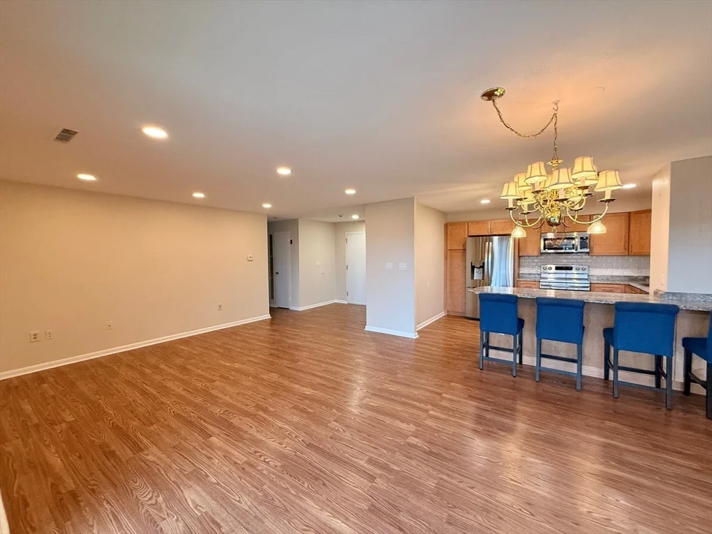 1006 Paradise Rd, Swampscott