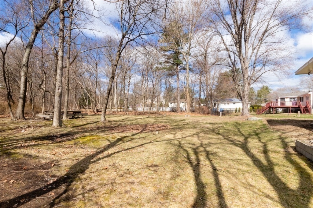 22 Livoli Rd, Framingham