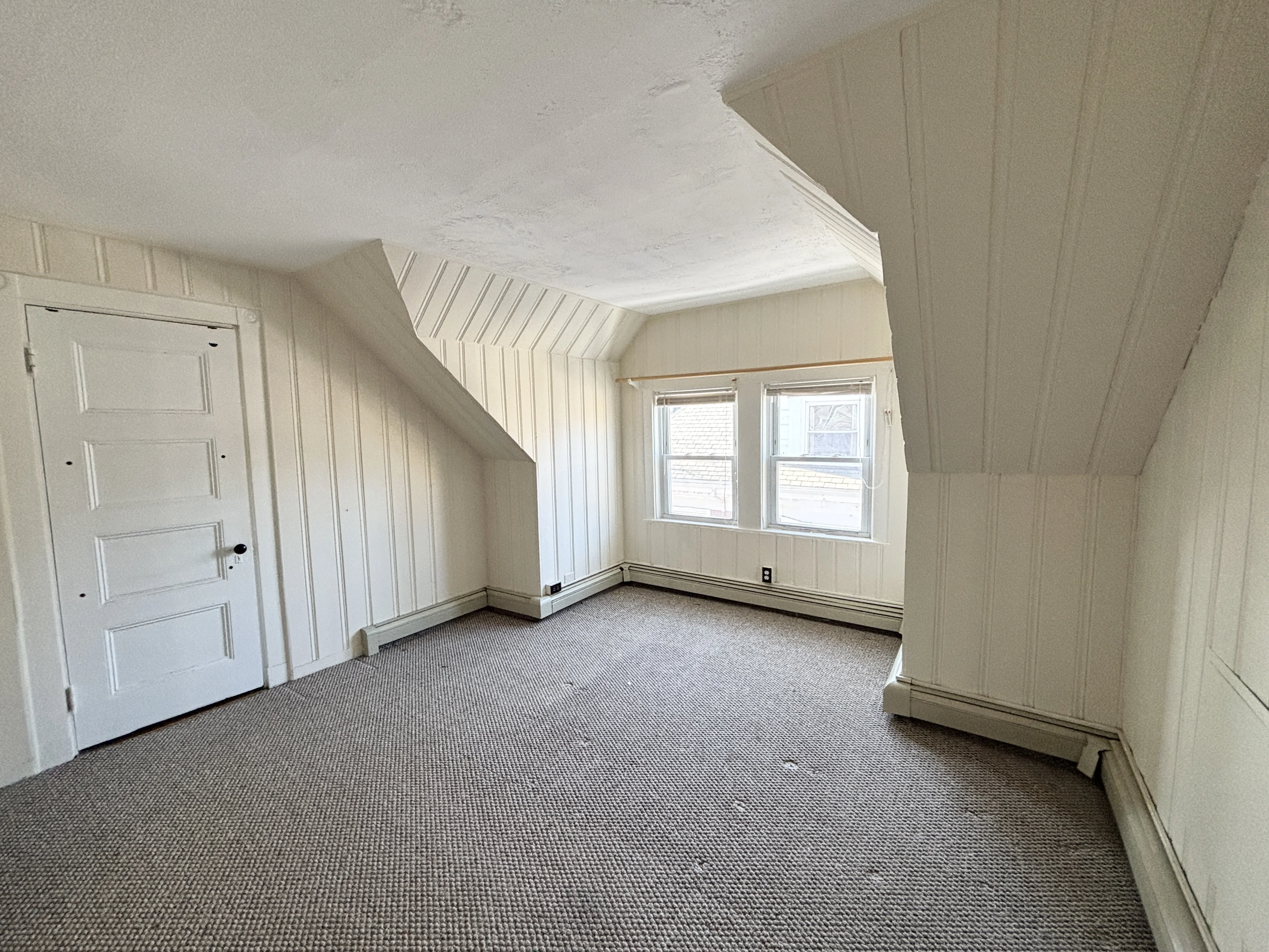 21 Osborne Rd, North Brookline