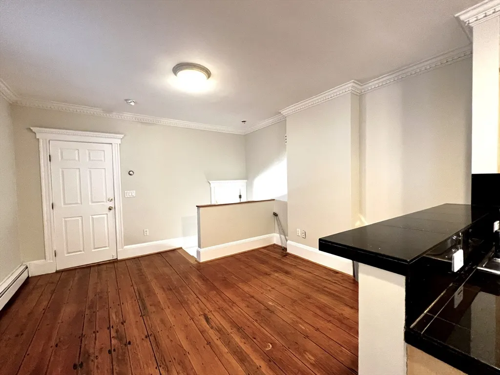 36 Tremont St, Cambridgeport