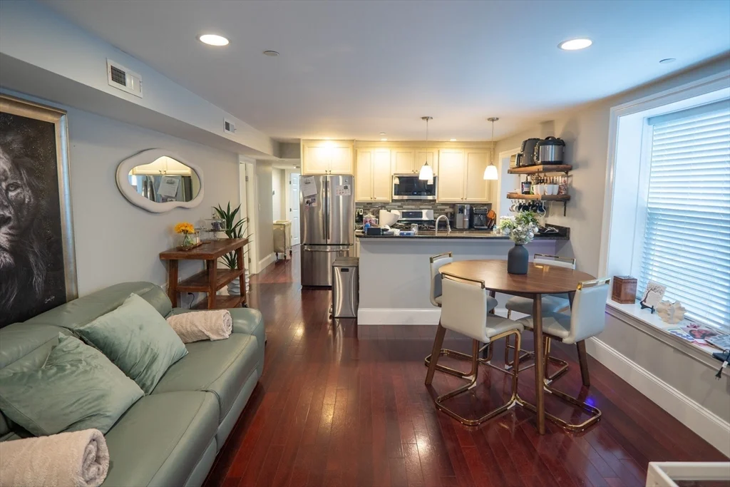 59 Putnam St, East Boston