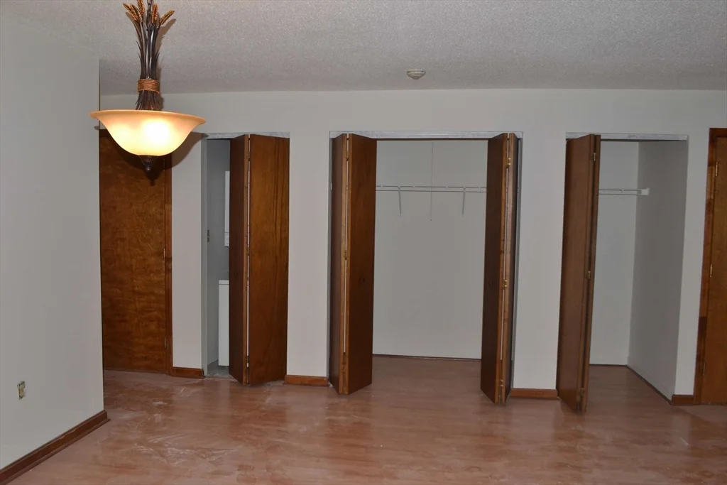 369 Aiken Ave, Centralville