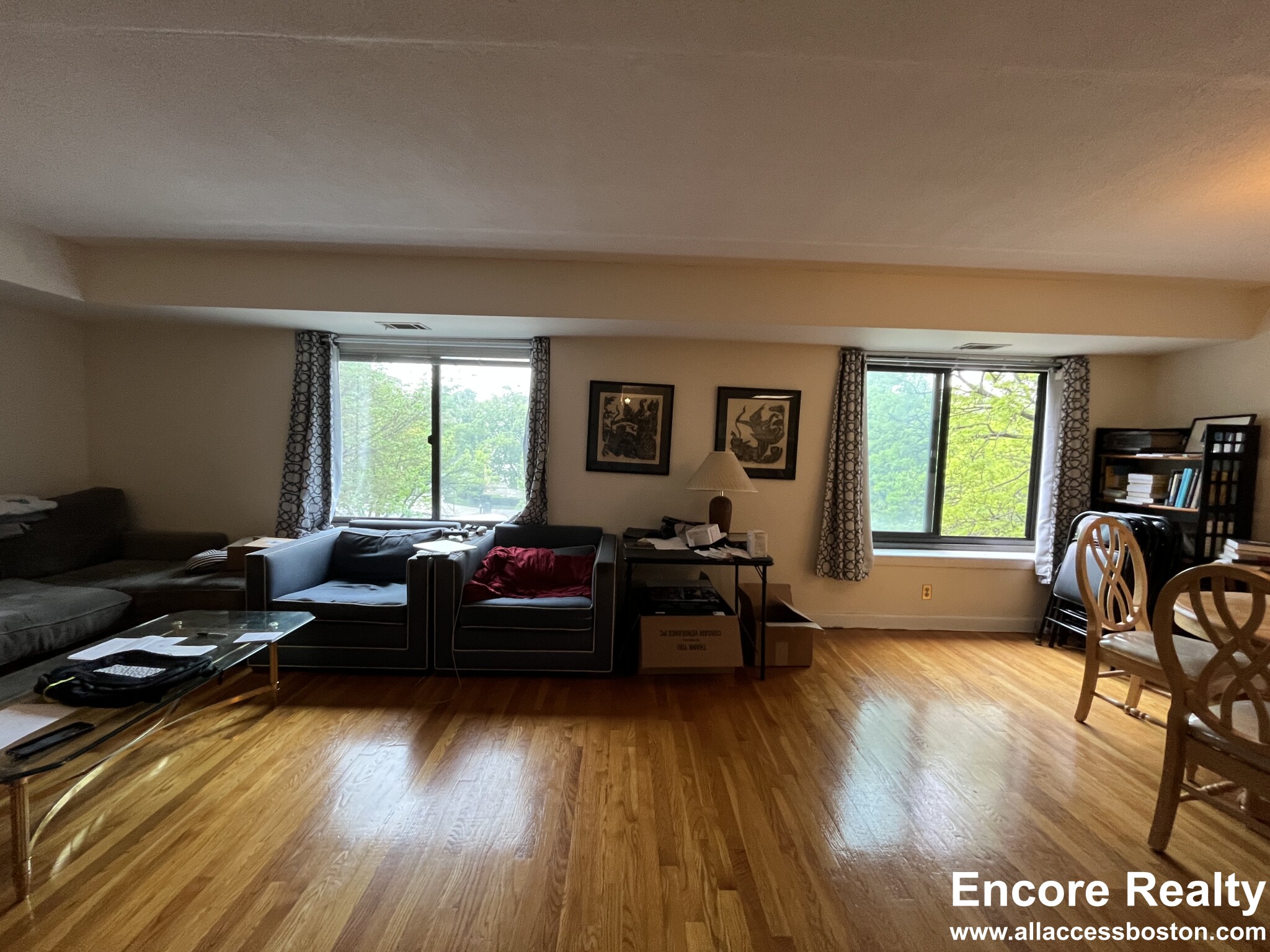 1243 Beacon St, Coolidge Corner