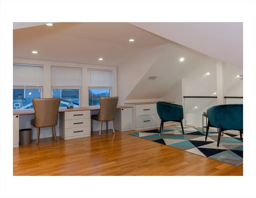 153 Bayside Rd, Quincy