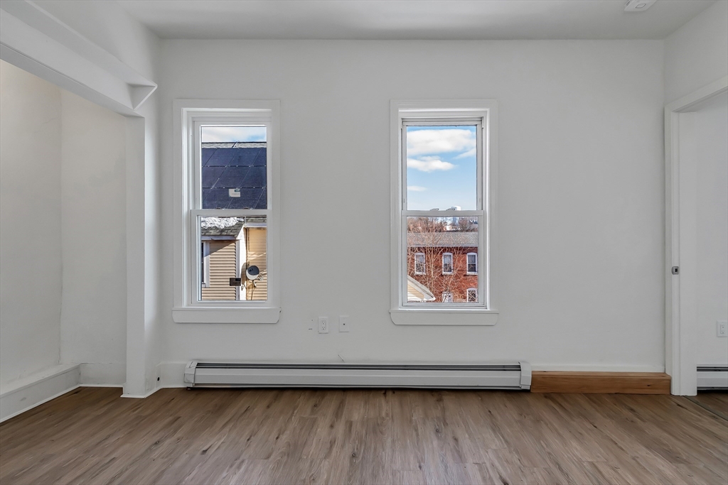 40 Summer St, Lawrence