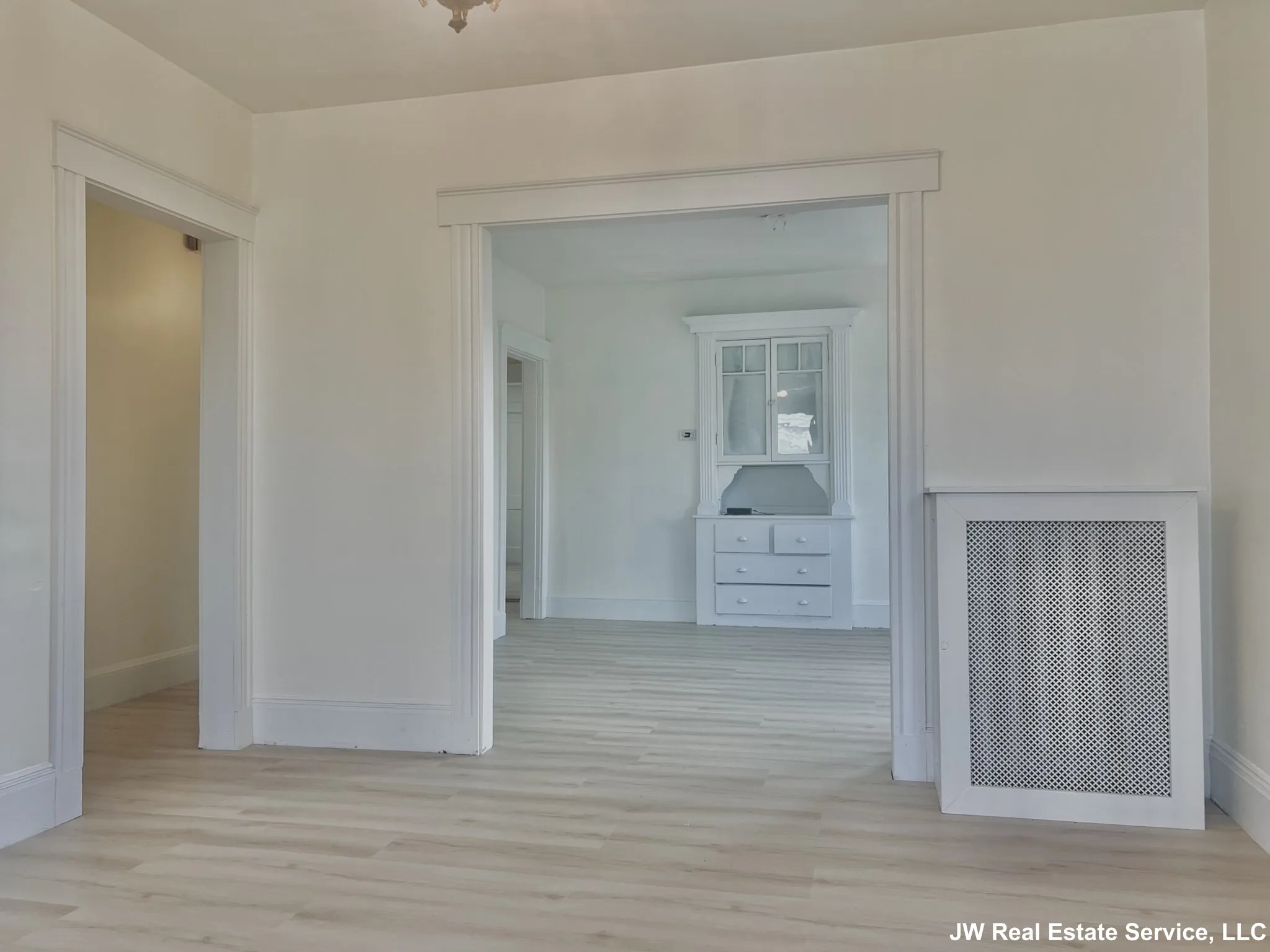 5 Magnus Ave, Ward Two