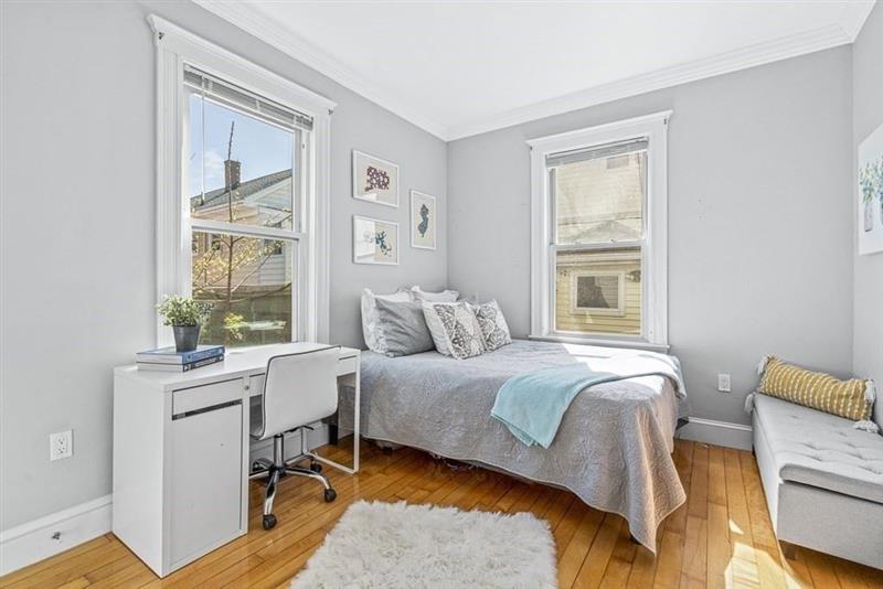 52 Stanley Ave, South Medford