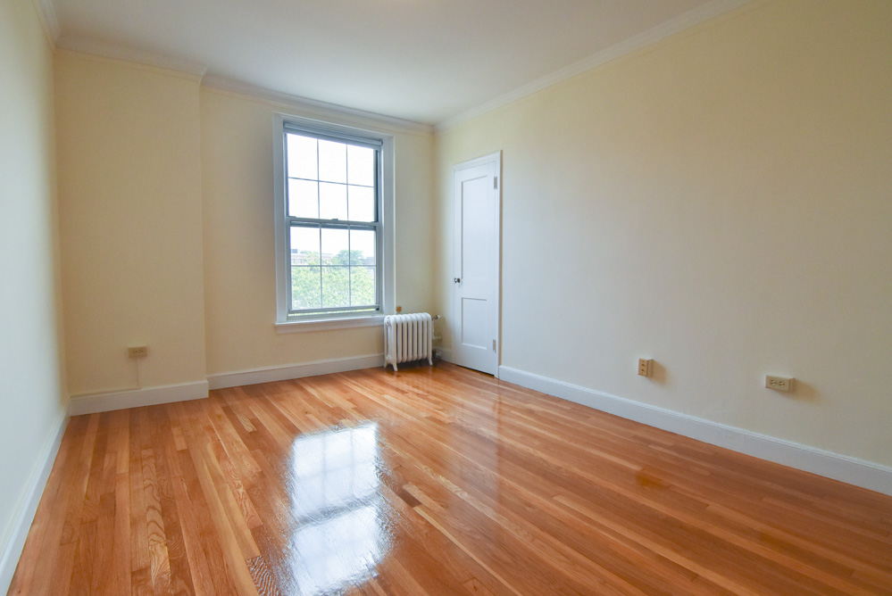 1284 Beacon St, Coolidge Corner