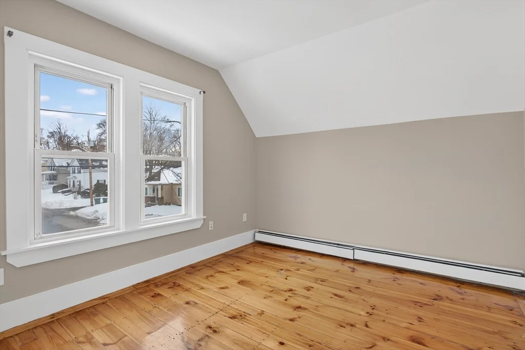 49 Springvale Ave, Lynn