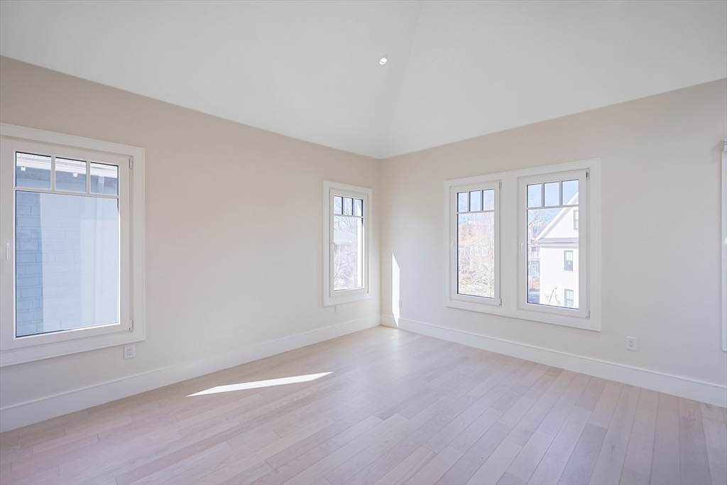 116 Columbia St, North Brookline