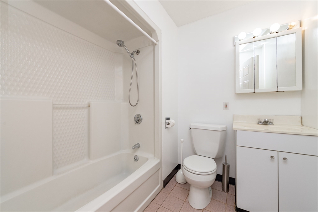 18 Edgerly, Back Bay