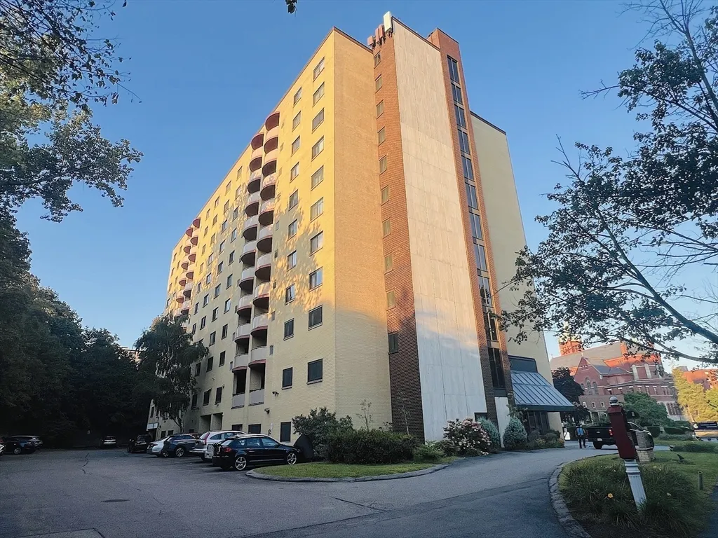 2500 Mystic Valley Pkwa, West Medford