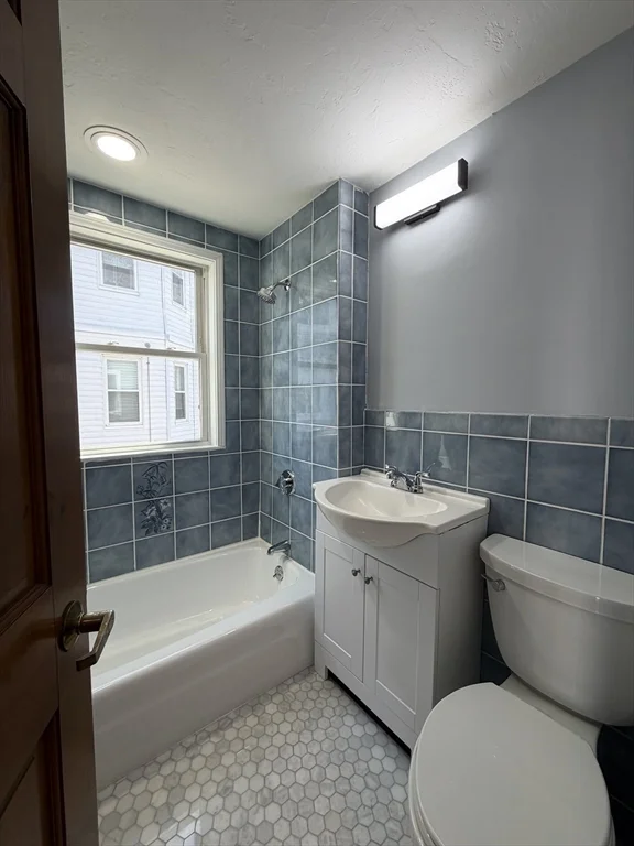 117 Merrymount, Quincy