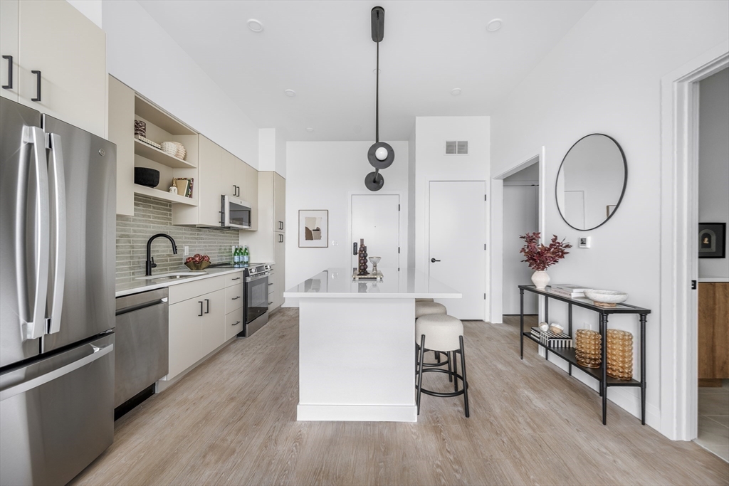 93 Bennington St, Revere