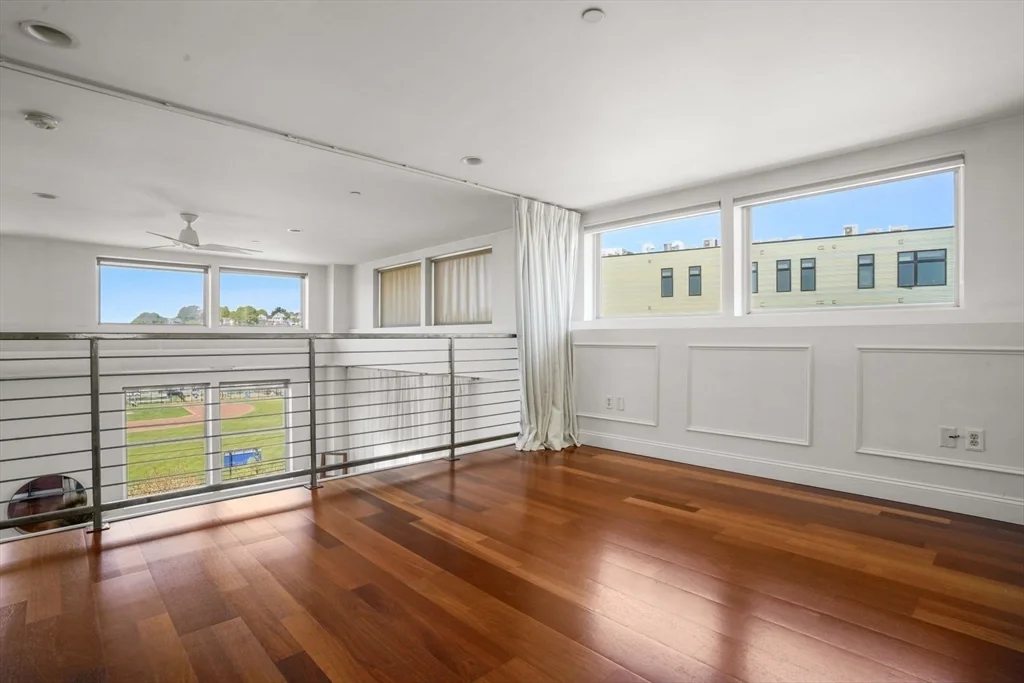 10 Ocean Ave, Revere Beach