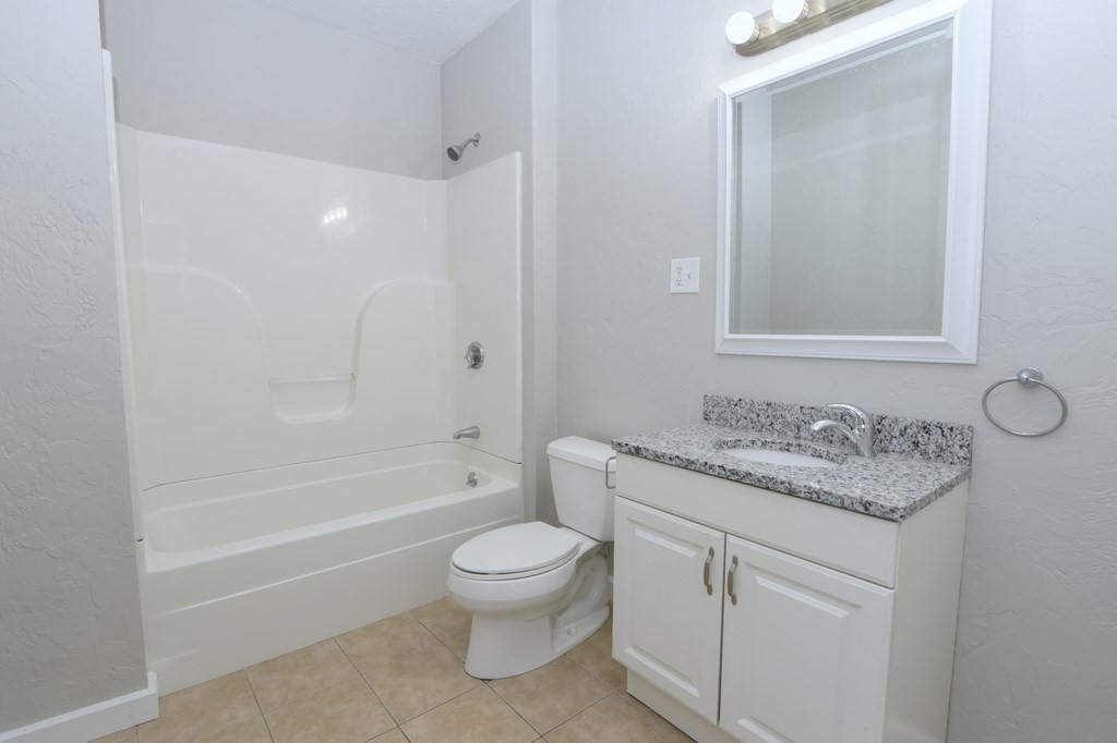 499 Medford St, Malden