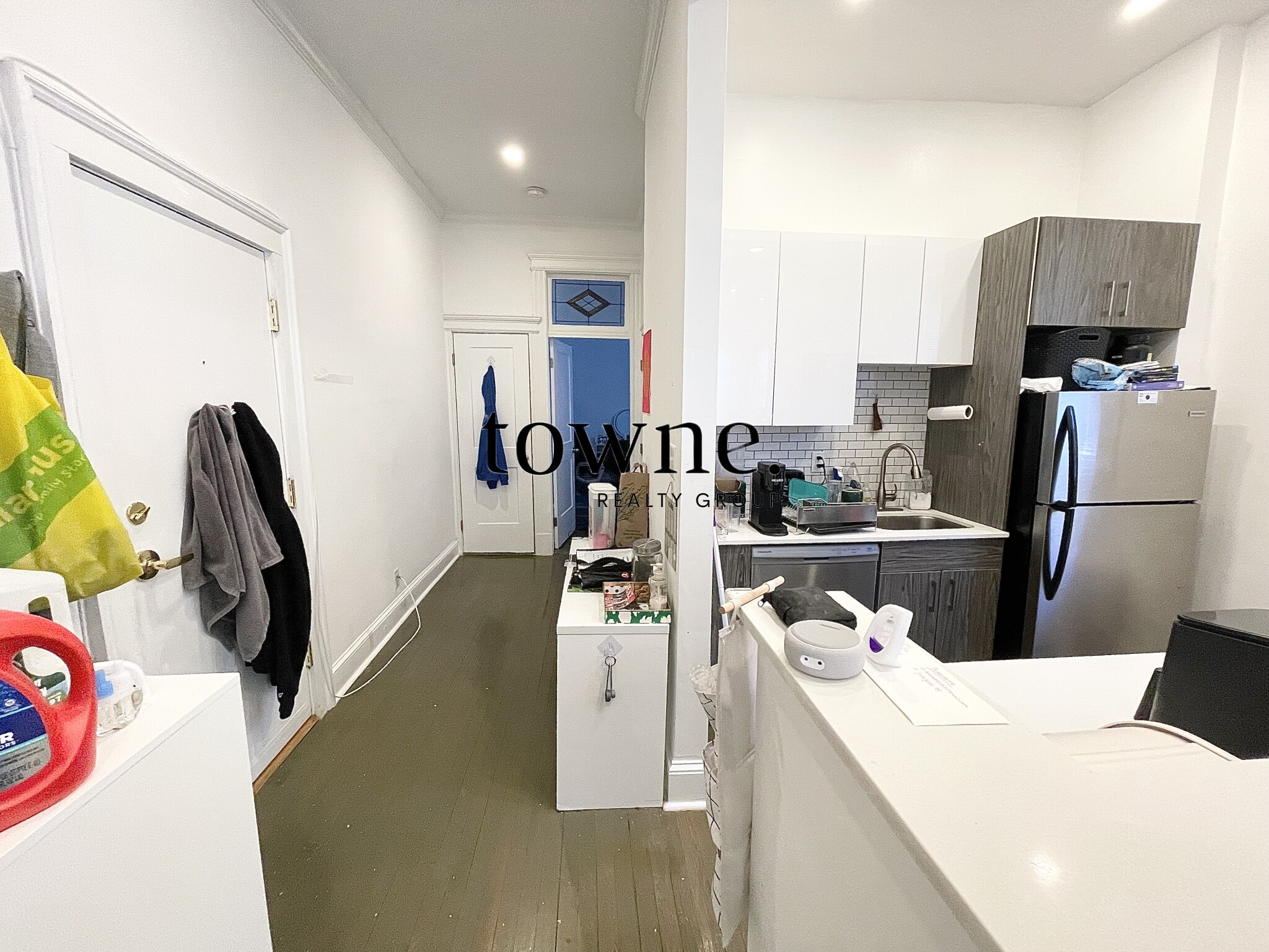 98 Queensberry St, Fenway