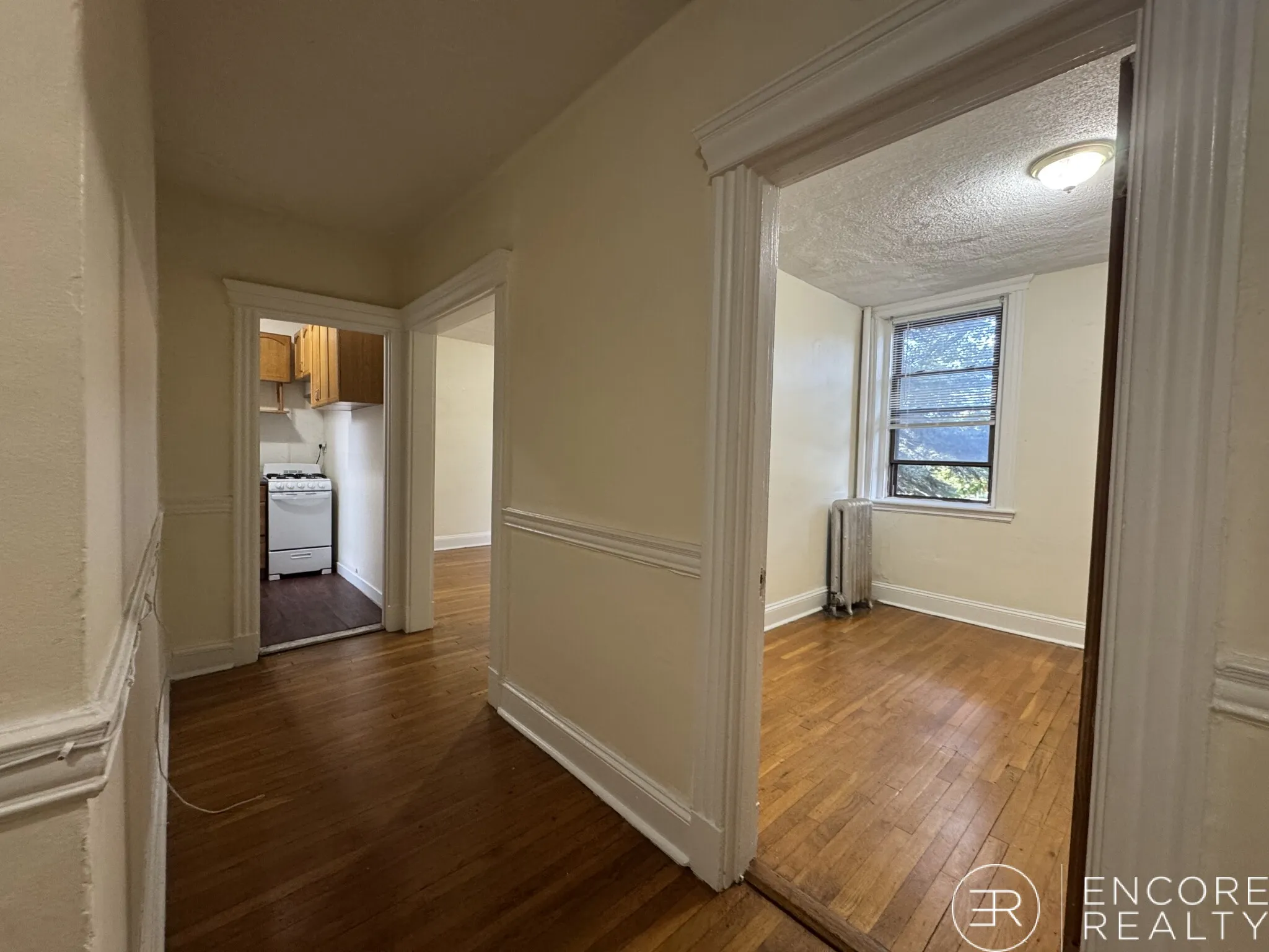 364 Riverway, Mission Hill